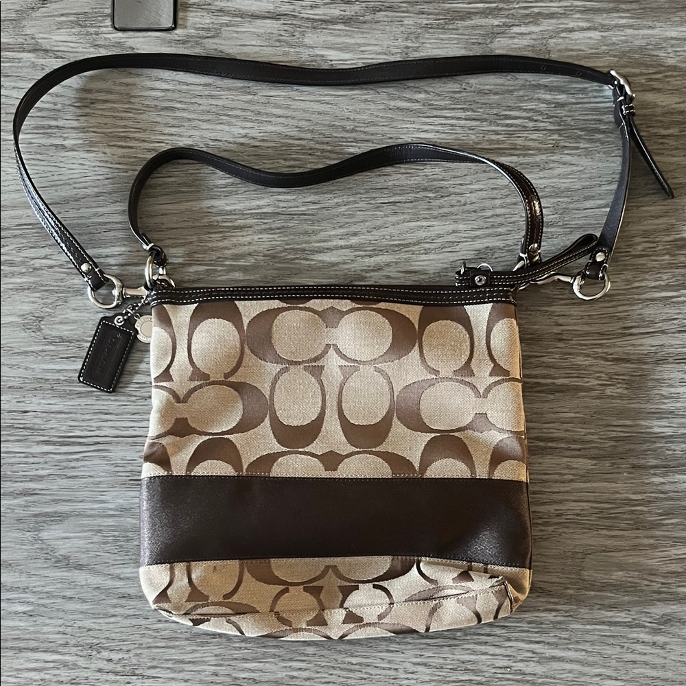 Vintage Coach Brown and Tan Crossbody Bag — Excellent Condition